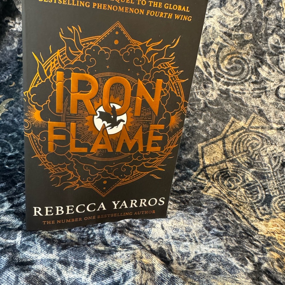 Iron Flame Book by Rebecca Yarros